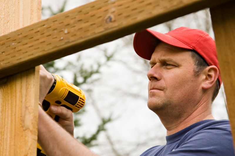 Choosing the Right Fence Contractor